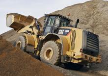 Kolové nakladače Caterpillar 966K