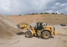 Kolové nakladače Caterpillar 972