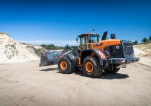Kolové nakladače Doosan DL420-7