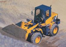 Kolové nakladače Kobelco LK350