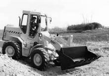 Kolové nakladače MF Industrial MF 615