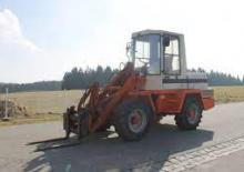 Kolové nakladače Terex-Schaeff SKL 821 A