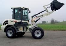 Kolové nakladače Terex-Schaeff SKL 824