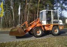 Kolové nakladače Terex-Schaeff SKL 835
