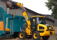 Kolové nakladače JCB TM 180