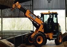 Kolové nakladače JCB TM180