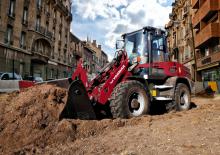 Kolové nakladače Yanmar V100
