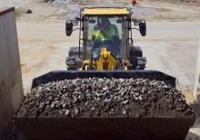 Kolové nakladače Komatsu WA200-8E0