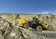Kolové nakladače Komatsu WA470-8E0