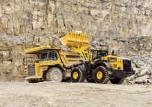 Kolové nakladače Komatsu WA500-8E0