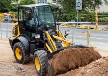 Kolové nakladače Komatsu WA80M-7