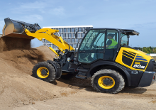 Kolové nakladače Komatsu WA80M-8E0