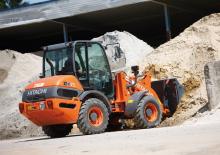 Kolové nakladače Hitachi ZW 75