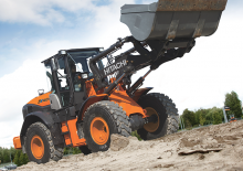 Kolové nakladače Hitachi ZW140PL-5