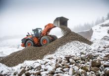 Kolové nakladače Hitachi ZW370-6