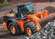 Kolové nakladače Hitachi ZW550-6