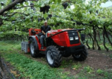 Komunální multifunkční naftová vozidla Massey Ferguson MF 3325 S (A)