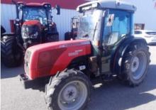 Komunální multifunkční naftová vozidla Massey Ferguson MF 3435