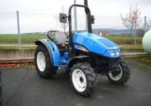 Komunální multifunkční naftová vozidla New Holland T 3010 (302)