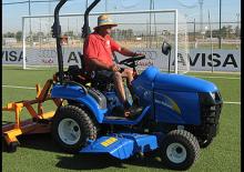 Komunální multifunkční naftová vozidla New Holland TZ 24