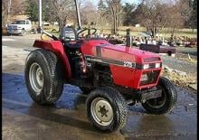 Komunální traktory Case IH 275