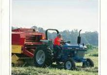 Komunální traktory Ford-NH 2910