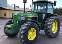 Komunální traktory John Deere 3640