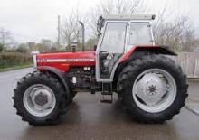 Komunální traktory Massey Ferguson 399