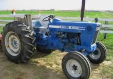 Komunální traktory Ford-NH 4600