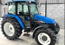 Komunální traktory New Holland 7635