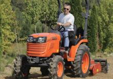 Komunální traktory Kubota B 2420