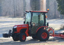 Komunální traktory Kubota B2311 HDBC