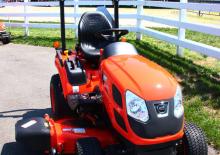 Komunální traktory Kioti CS2210