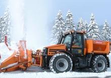 Komunální traktory JCB Fastrac 2140