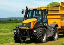 Komunální traktory JCB Fastrac 2155