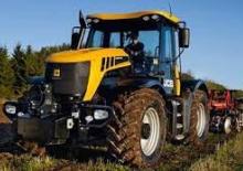 Komunální traktory JCB Fastrac 3230-80