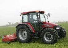 Komunální traktory Case IH JXU 85