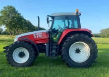 Komunální traktory Steyr KM 9115 a