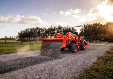 Komunální traktory Kubota L2502GST