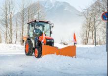 Komunální traktory Kubota STW34