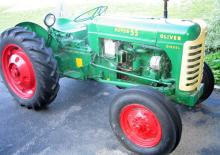 Komunální traktory Oliver Super 55