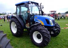 Komunální traktory New Holland TN 70 DA