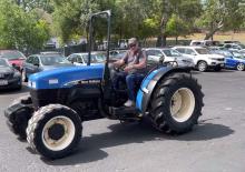 Komunální traktory New Holland TN 95 FA