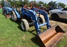 Komunální traktory Ford-NH TN75SA