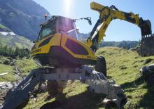 Kráčející rypadla Menzi M525