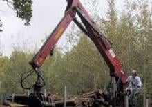 Lesnické jeřáby Jonsered J 1320 Z