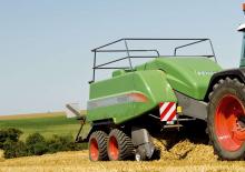 Lisy na hranolové balíky + Lisy na obří balíky Fendt 990 NT