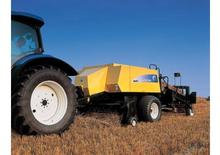 Lisy na hranolové balíky + Lisy na obří balíky New Holland BB 9040 S