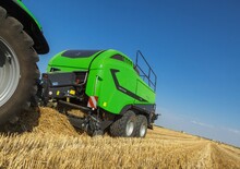 Lisy na hranolové balíky + Lisy na obří balíky DEUTZ-FAHR BigMaster 5912