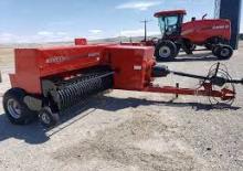 Lisy na hranolové balíky + Lisy na obří balíky Case IH SB 541C